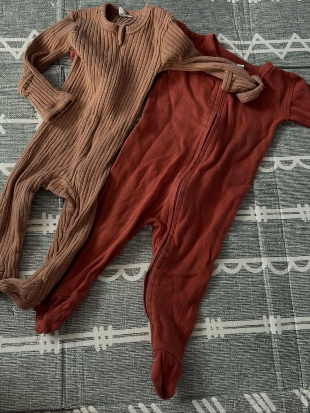 Kate Quinn Sleeper Lot